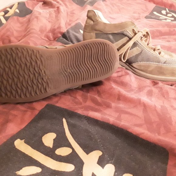 Hermes Suede and Canvas trainers main image 4